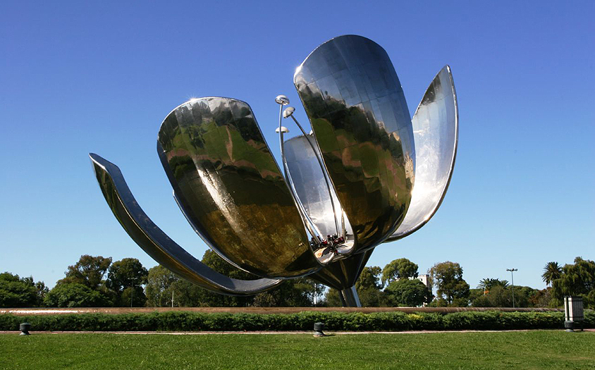 Argentina, Buenos Aires, Plaza de las Naciones Unidas, The mechanical flower