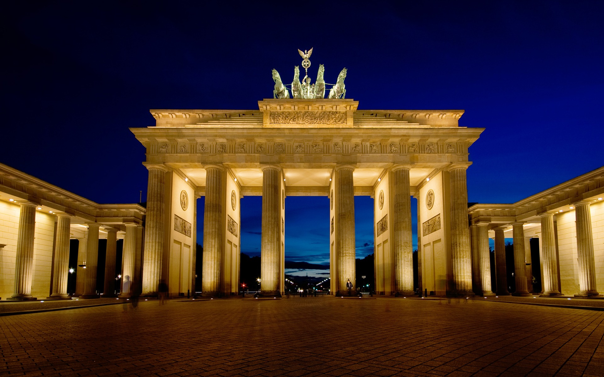 Highlights of Eastern Europe | Brandenburg Gate, Berlin, Germany
