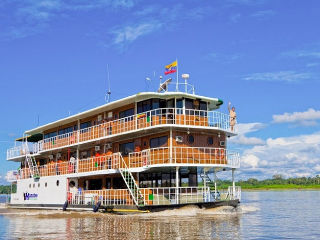 Manatee Amazon Explorer - Ship