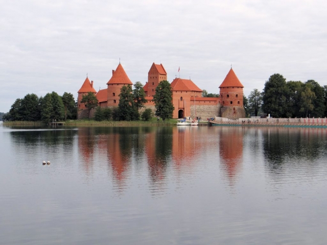 Warsaw & Baltic States - The Island Castle of Trakai, Trakai, Lithuania