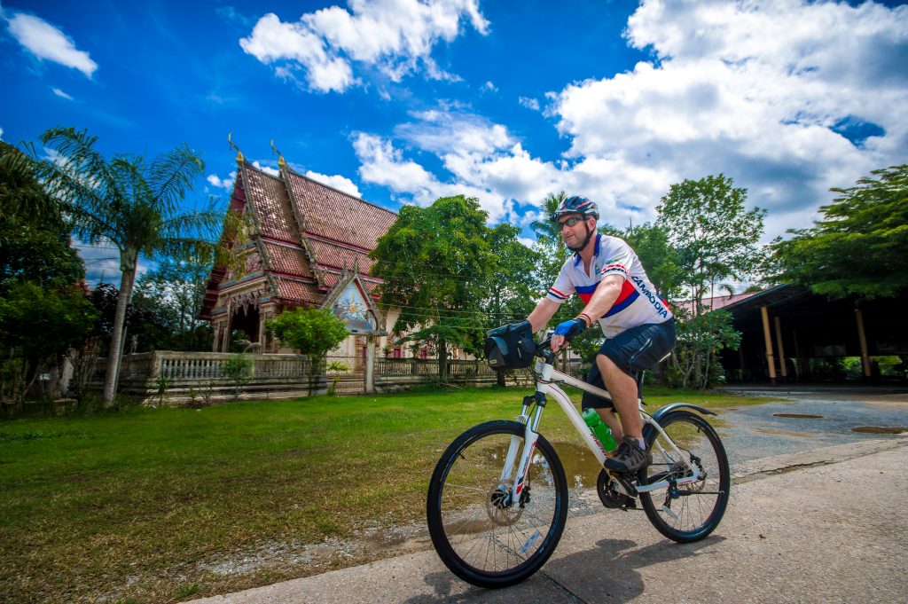 Explore the Highlights of Northern Thailand by bike