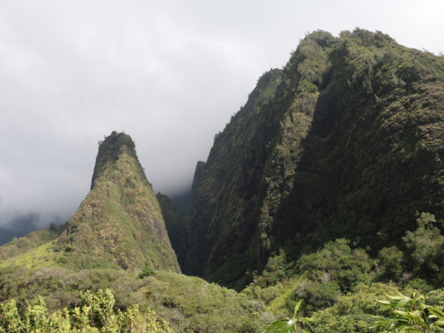 Hawaiian Islands | Iao Valley State Park, Maui, Hawaii