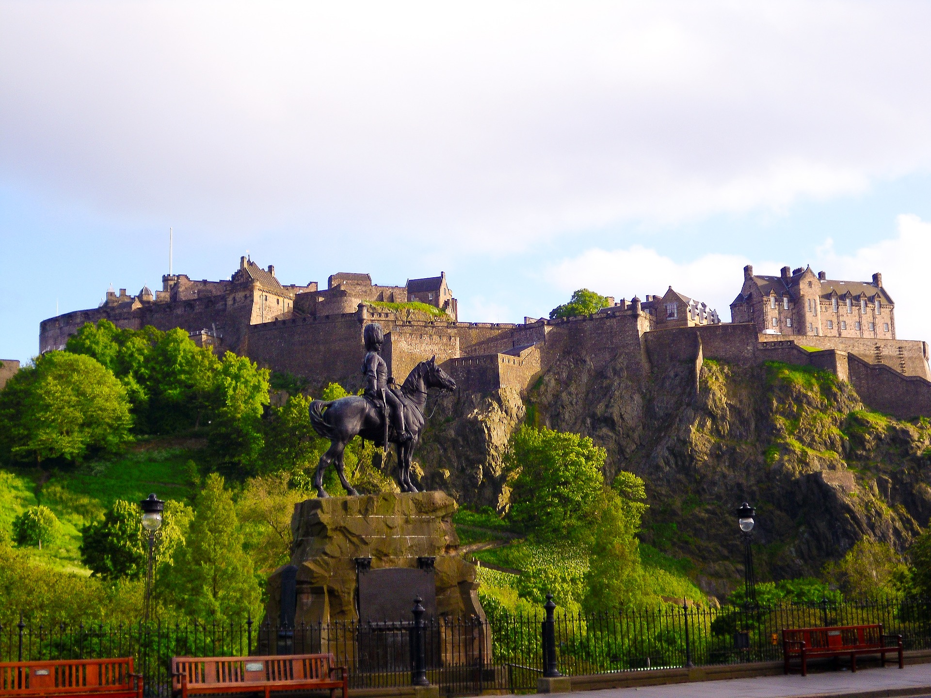 Britain & Ireland Highlights | Edinburgh Castle, Scotland