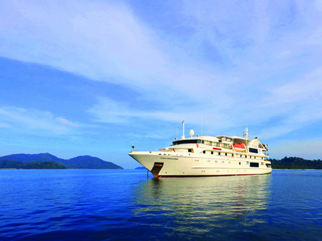 Coral Expeditions | Coral Discoverer